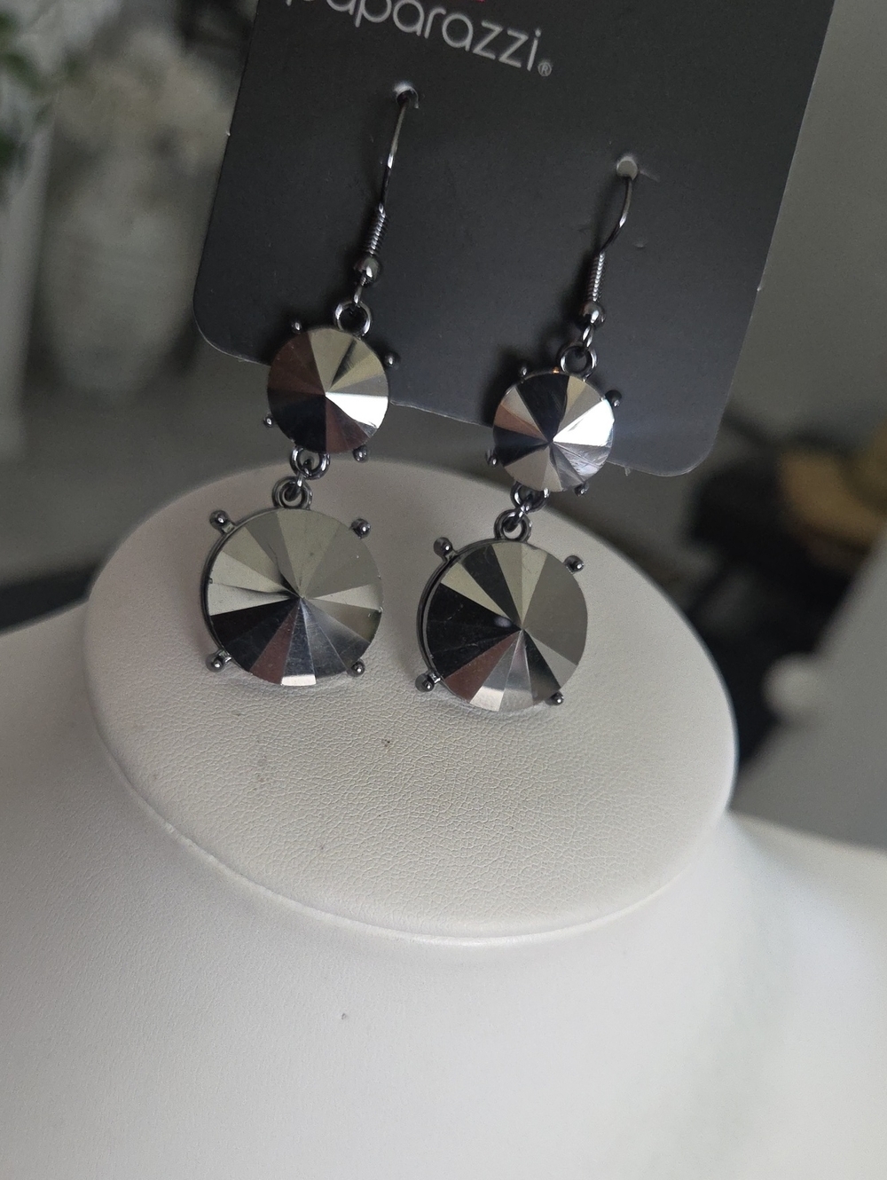 Paparazzi Sizzling Showcase Black Earrings NWT